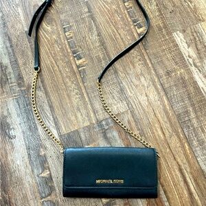 Michael Kors black purse. Good condition.